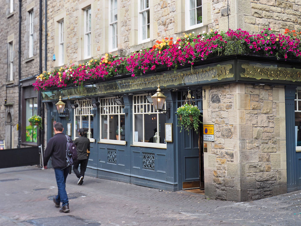 Pub in London